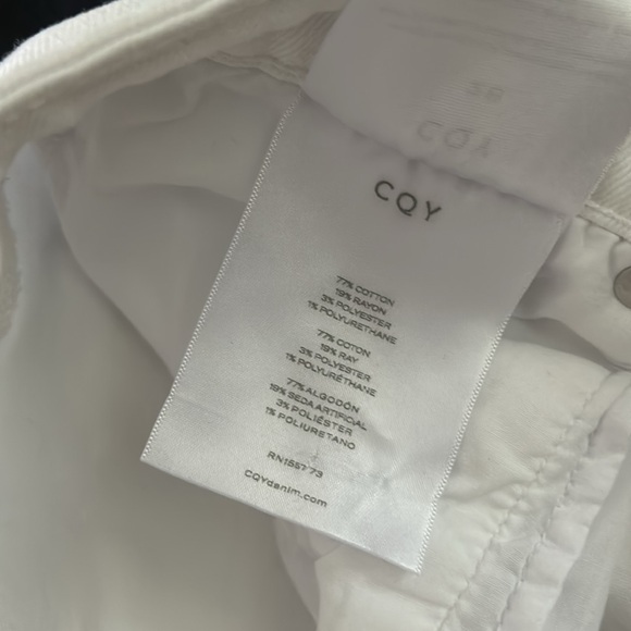 Anthropologie X CQY Straight Leg High Rise Jeans in White. Size 28X26 - Picture 12 of 16